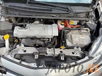 Toyota Yaris Yaris III (P13), Hatchback, 2010 / 2020 1.5 16V Hybrid picture 13