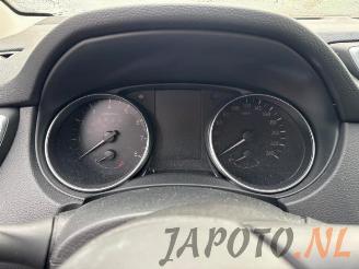 Nissan Qashqai Qashqai (J11), SUV, 2013 1.3 DIG-T 140 16V picture 11