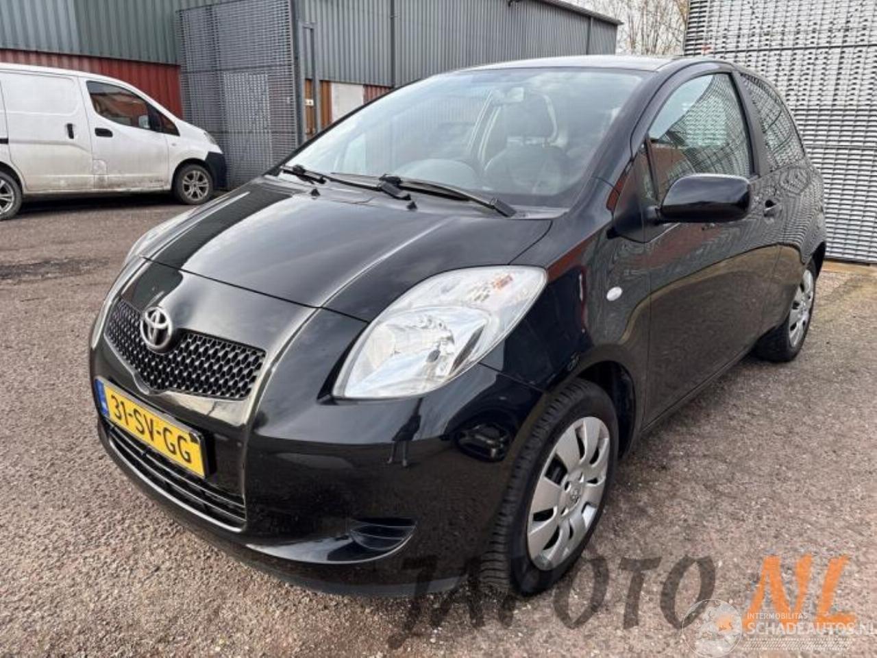 Toyota Yaris Yaris II (P9), Hatchback, 2005 / 2014 1.3 16V VVT-i