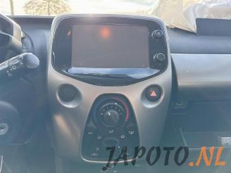 Toyota Aygo Aygo (B40), Hatchback, 2014 1.0 12V VVT-i picture 10