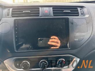 Kia Rio Rio III (UB), Hatchback, 2011 / 2017 1.2 CVVT 16V picture 11