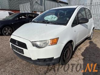 Vrakbiler auto Mitsubishi Colt Colt (Z2/Z3), Hatchback, 2004 / 2012 1.1 12V 2009/12