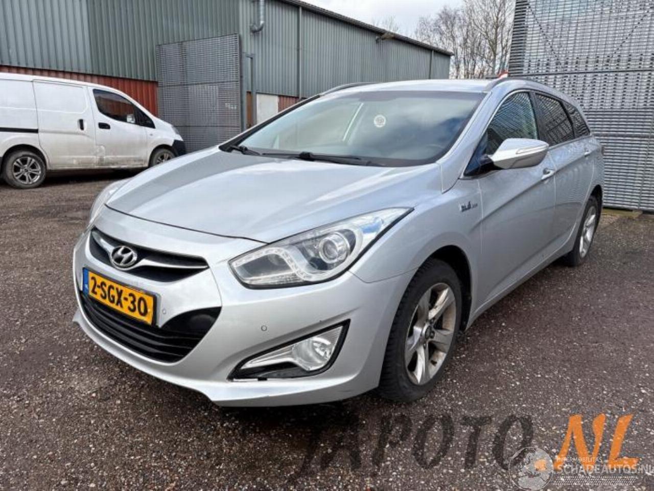 Hyundai I-40 i40 CW (VFC), Combi, 2011 / 2019 1.6 GDI 16V