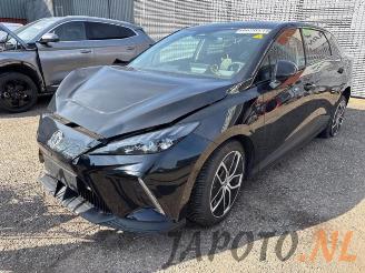 Purkuautot passenger cars MG MG4  2025/7