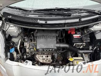 Toyota Yaris Yaris II (P9), Hatchback, 2005 / 2014 1.3 16V VVT-i picture 15