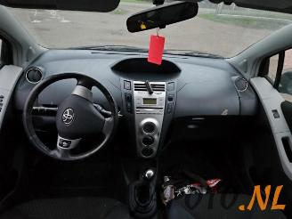 Toyota Yaris Yaris II (P9), Hatchback, 2005 / 2014 1.8 16V VVT-i TS picture 9