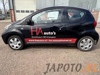 Toyota Aygo Aygo (B10), Hatchback, 2005 / 2014 1.0 12V VVT-i picture 2