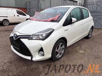 Uttjänta bilar auto Toyota Yaris Yaris III (P13), Hatchback, 2010 / 2020 1.5 16V Hybrid 2014/7