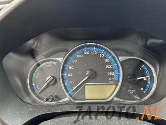 Toyota Yaris Yaris III (P13), Hatchback, 2010 / 2020 1.5 16V Hybrid picture 13