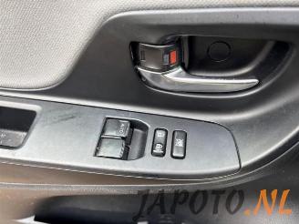 Toyota Yaris Yaris III (P13), Hatchback, 2010 / 2020 1.5 16V Hybrid picture 15