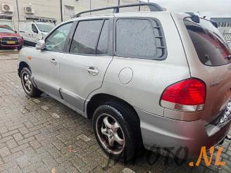 Vrakbiler auto Hyundai Santa Fe Santa Fe I, SUV, 2000 / 2006 2.0 16V 4x2 2006/2