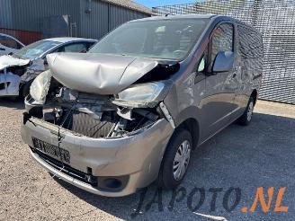 skadebil auto Nissan Nv200 NV 200 Evalia (M20M), Bus, 2009 1.6 16V 2012/7