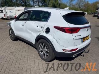 Vrakbiler auto Kia Sportage Sportage (QL), Terreinwagen, 2015 / 2022 1.6 GDI 16V 4x2 2017/8