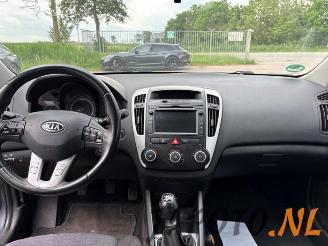 Kia Cee d Cee'd Sporty Wagon (EDF), Combi, 2007 / 2012 1.4 16V picture 9