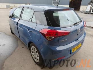 Vrakbiler auto Hyundai I-20 i20 (GBB), Hatchback, 2014 / 2020 1.0 T-GDI 100 12V 2017/12