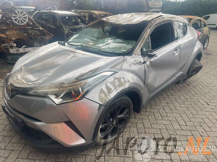 Toyota C-HR C-HR (X1,X5), SUV, 2016 1.8 16V Hybrid