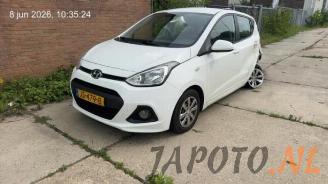 Vrakbiler auto Hyundai I-10 i10 (B5), Hatchback, 2013 / 2019 1.0 12V 2016/7
