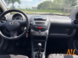 Toyota Aygo Aygo (B10), Hatchback, 2005 / 2014 1.0 12V VVT-i picture 10