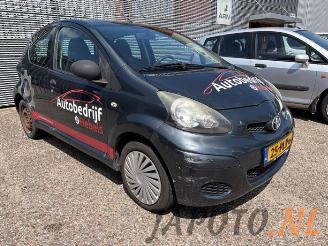 Toyota Aygo Aygo (B10), Hatchback, 2005 / 2014 1.0 12V VVT-i picture 8