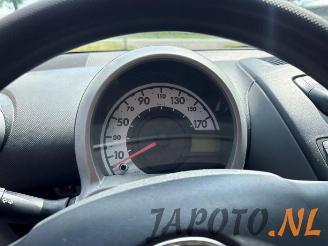 Toyota Aygo Aygo (B10), Hatchback, 2005 / 2014 1.0 12V VVT-i picture 12