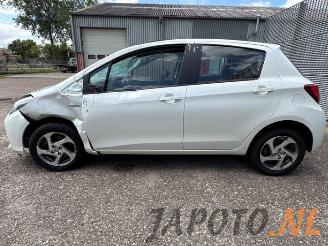 Toyota Yaris Yaris III (P13), Hatchback, 2010 / 2020 1.5 16V Hybrid picture 2