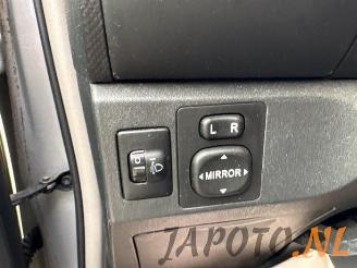 Toyota Yaris Yaris II (P9), Hatchback, 2005 / 2014 1.0 12V VVT-i picture 11