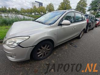 Vrakbiler auto Hyundai I-30 i30 Crosswagon (WWH), Combi, 2007 / 2012 1.6 CVVT 16V 2009/3