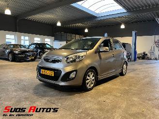 skadebil auto Kia Picanto 1.0 CVVT ISG Plus Pack NL NAP! 2013/12