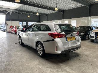 Toyota Auris 1.8 Hybrid Aspiration picture 3