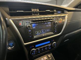 Toyota Auris 1.8 Hybrid Executive Pano VOL! picture 20