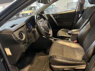 Toyota Auris 1.8 Hybrid Executive Pano VOL! picture 16