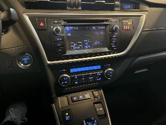 Toyota Auris 1.8 Hybrid Executive Pano VOL! picture 21