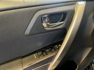 Toyota Auris 1.8 Hybrid Executive Pano VOL! picture 19