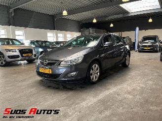 Voiture accidenté Opel Astra 1.4 Edition NL NAP! 2013/1