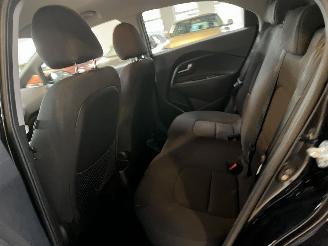 Kia Rio 1.4 CVVT Plus Pack picture 13