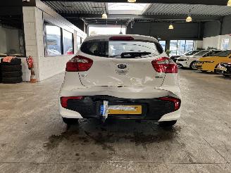 Kia Rio 1.2 CVVT ComfortPlusLine picture 4
