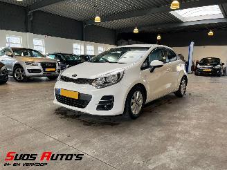 Vaurioauto  passenger cars Kia Rio 1.2 CVVT ComfortPlusLine 2016/6