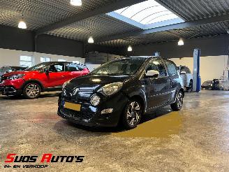 krockskadad bil auto Renault Twingo 1.2 16V Dynamique 104.000 NAP! 2012/3