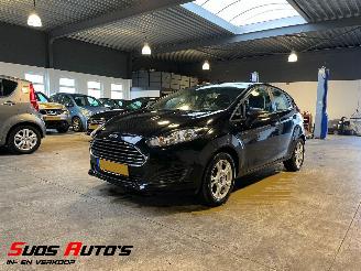 uszkodzony samochody osobowe Ford Fiesta 1.25 Titanium 2013/4