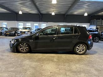 Volkswagen Golf 1.6 TDI Trendline Plus BlueMotion picture 2