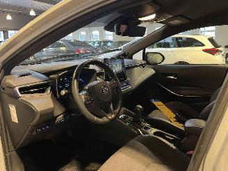 Toyota Corolla Touring Sports 2.0 Hybrid 106.000 NAP! picture 17