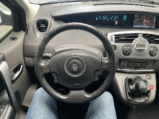 Renault Scenic 2.0-16V Tech Line picture 16