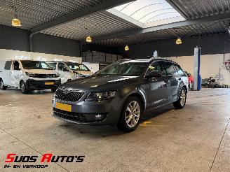 krockskadad bil auto Skoda Octavia 1.4 TSI Greentech Elegance Automaat! 2015/3