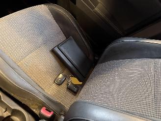 Toyota Auris 1.8 Hybrid Executive NAP! picture 21