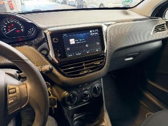 Peugeot 208 1.2 PureTech Allure picture 21