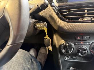 Peugeot 208 1.2 PureTech Allure picture 19