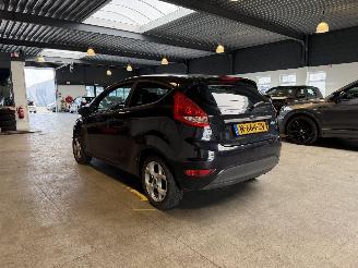 Ford Fiesta 1.25 Ghia picture 3