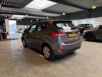 Hyundai Ix20 1.6i i-Vision 103.000 Automaat picture 3
