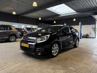 Schadeauto Kia Rio 1.2 CVVT DynamicLine 2016/9