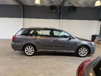 Toyota Avensis Wagon 1.8 VVTi Luna picture 6